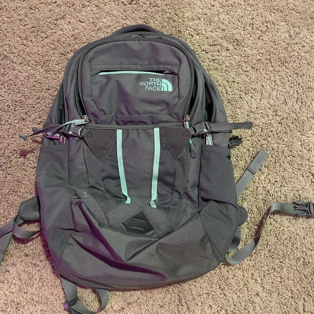 North Face Backpack in amazing condition
